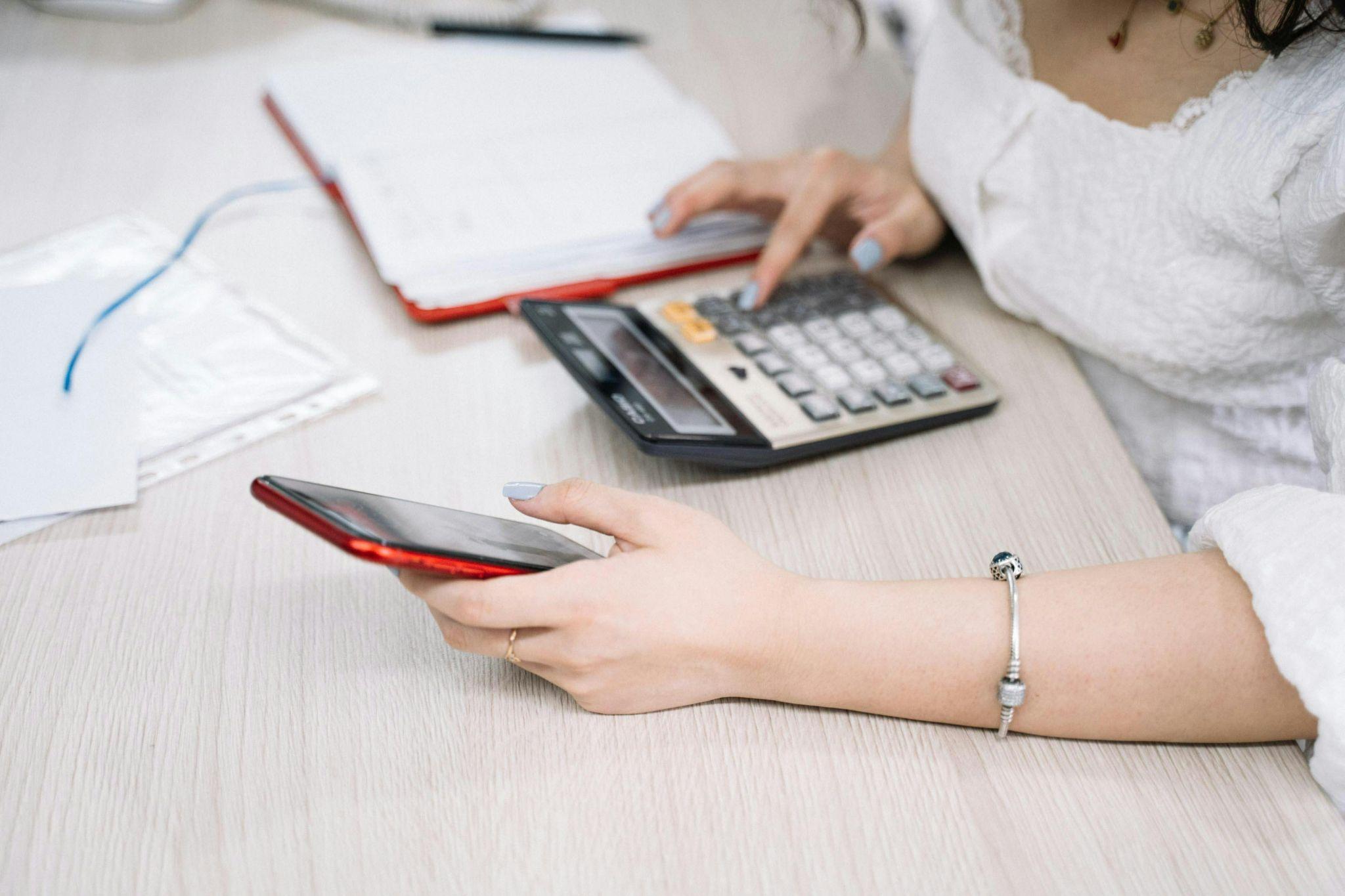Profesionales de Asefinanzas trabajando en conjunto con sus clientes